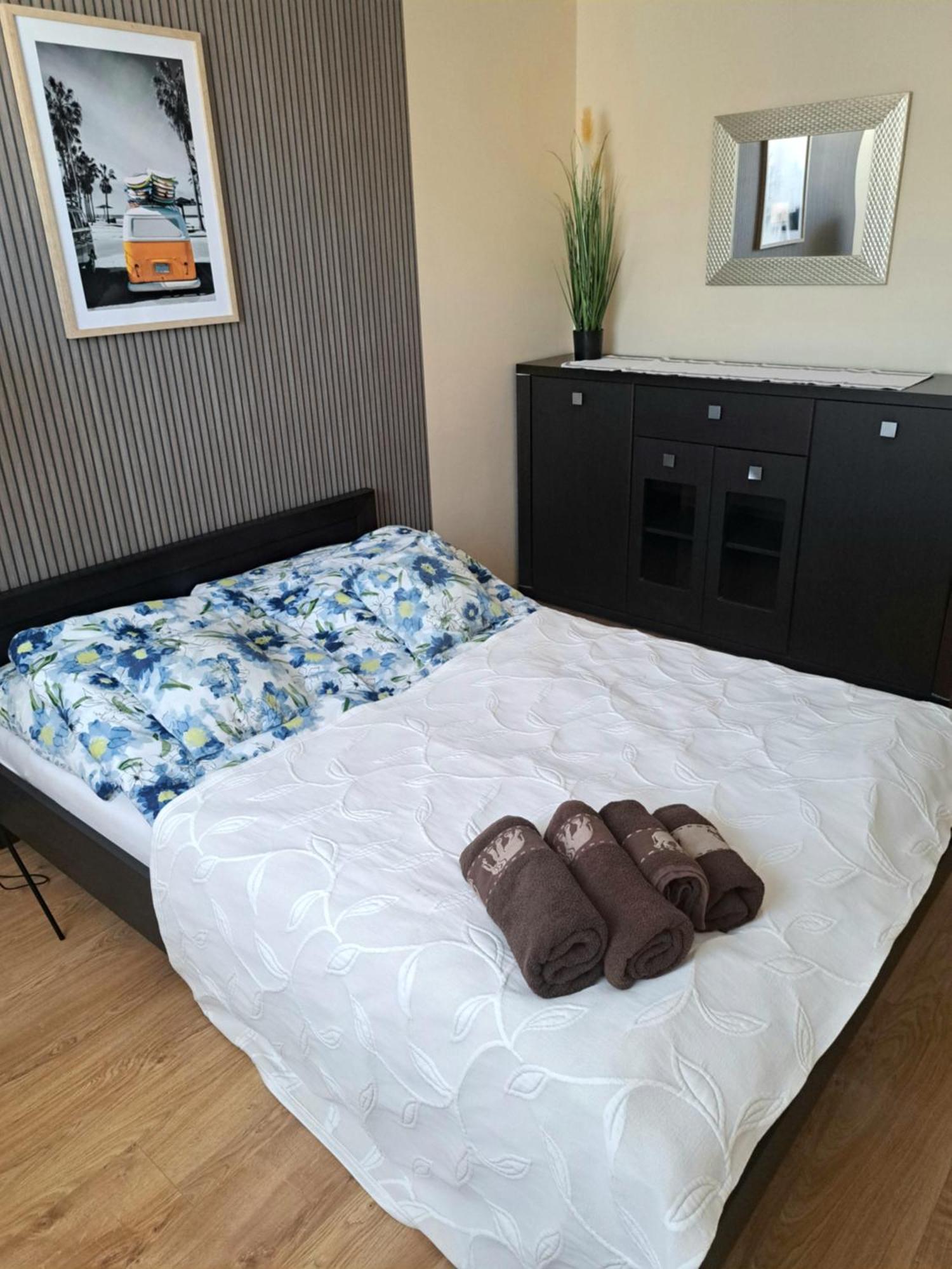 Sloneczny - Mala Apartamenty Wejherowo Extérieur photo